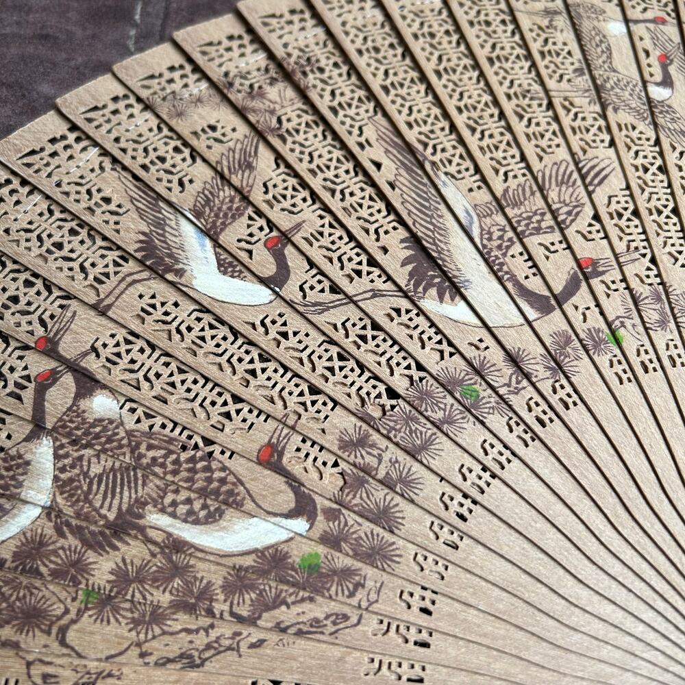 Sandalwood Chinese Pierced Fretwork Folding Hand Fan Red Crowned Cranes Design